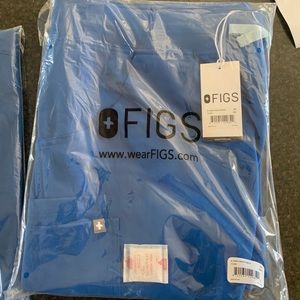 Figs scrubs XL